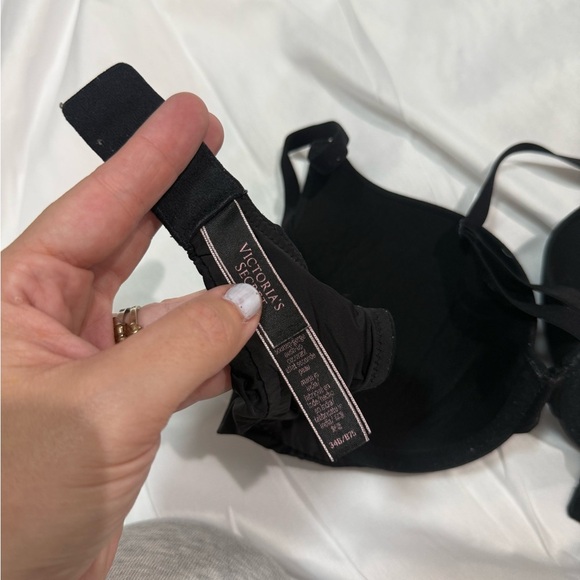Victoria Secret Black Push Up Bra Women’s size 34B - Picture 2 of 6
